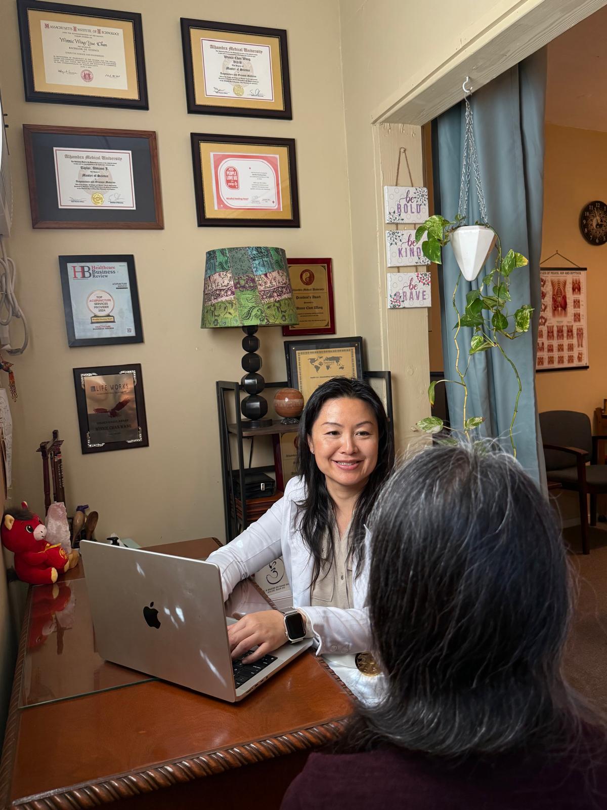 Acupuncture treatment at Mindful Healing Heart Pasadena